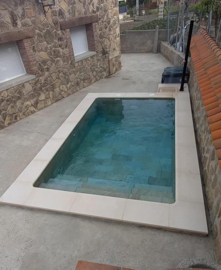 Villa El Cauce Navaluenga Exterior foto